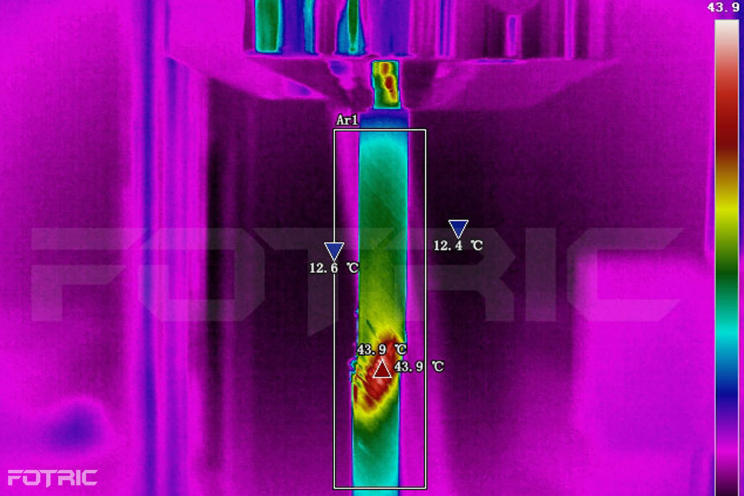 电力设备维护场景